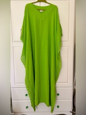 New With Tags Lime Green Crochet-Trim Caftan